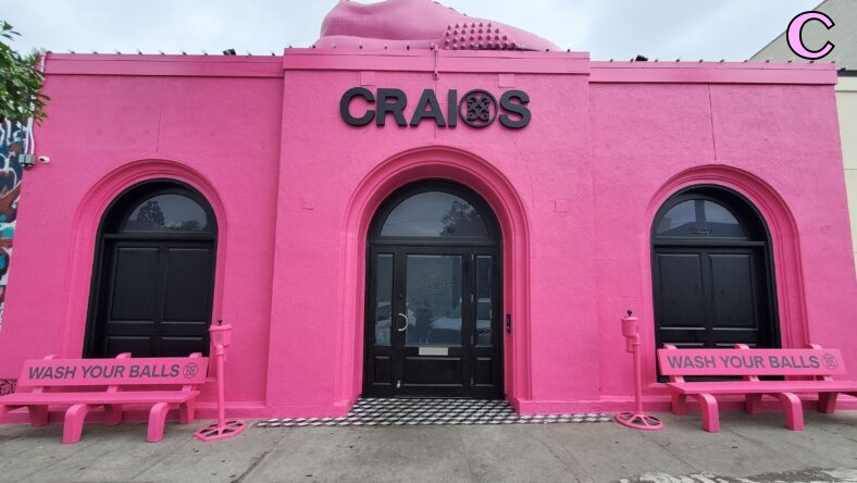 Celebrity hotspot "Craig's" gets makeover with helping to brand G/fore a company Mossimo Giannulli founded and is the designer of. Mossimo continues to grow back his business and life in a comeback after the collage scandal with him and wife Lori Loughlin after both having served jail time. 14 Jun 2023 Pictured: Craig's and Mossimo. Photo credit: APEX / MEGA TheMegaAgency.com +1 888 505 6342 (Mega Agency TagID: MEGA995389_001.jpg) [Photo via Mega Agency]
